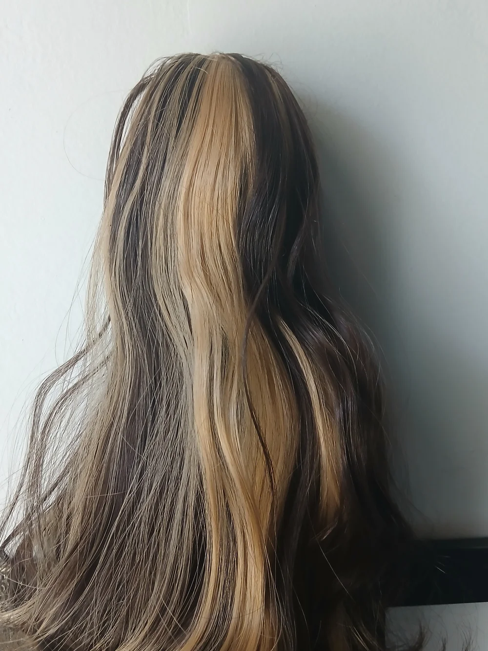 Long Wavy Brown and Blonde Blend Wig – Natural-Look Volume